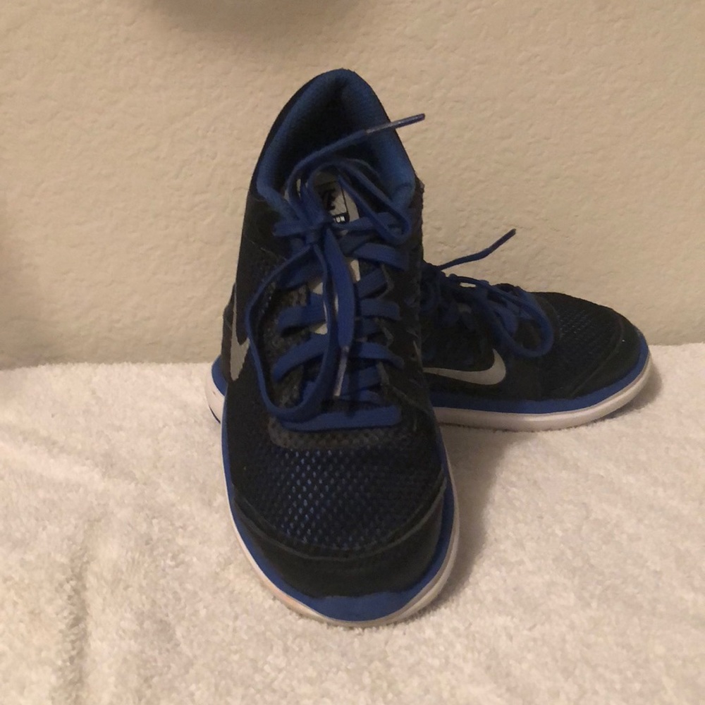 Boys Athletic Shoes